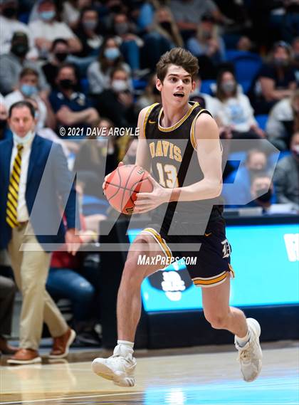 Thumbnail 3 in Westlake vs. Davis (UHSAA 6A Final) photogallery.