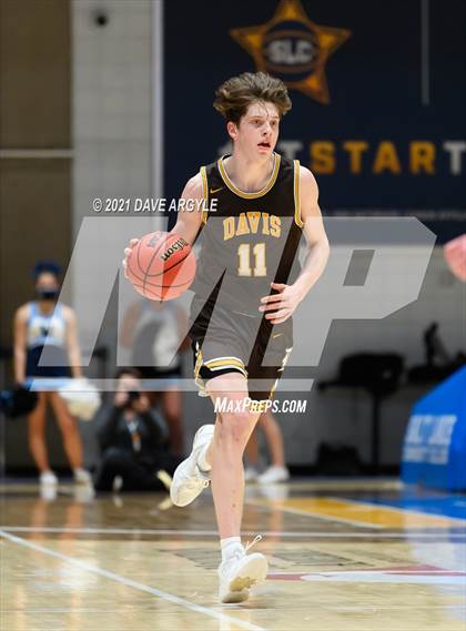 Thumbnail 3 in Westlake vs. Davis (UHSAA 6A Final) photogallery.