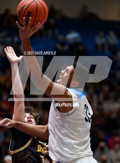 Thumbnail 2 in Westlake vs. Davis (UHSAA 6A Final) photogallery.