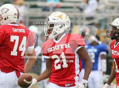 Thumbnail 1 in 65th FACA North-South All-Star Football Classic photogallery.