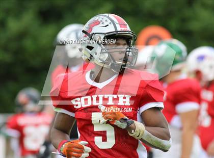 Thumbnail 1 in 65th FACA North-South All-Star Football Classic photogallery.