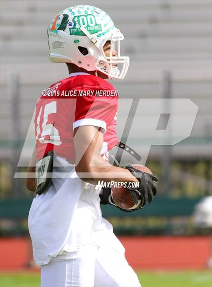 Thumbnail 3 in 65th FACA North-South All-Star Football Classic photogallery.