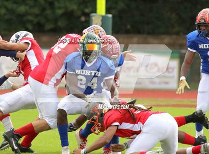 Thumbnail 3 in 65th FACA North-South All-Star Football Classic photogallery.