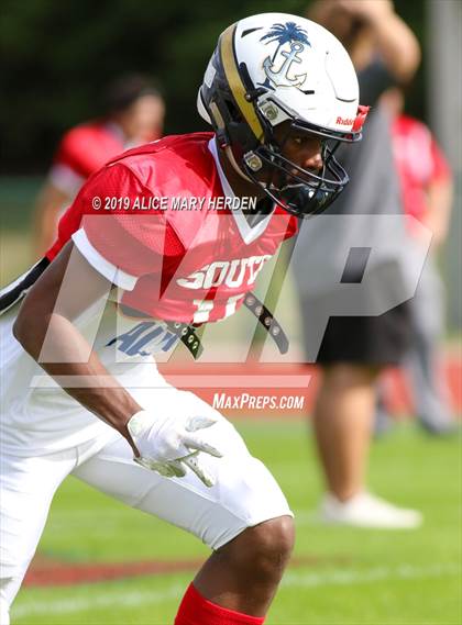 Thumbnail 2 in 65th FACA North-South All-Star Football Classic photogallery.