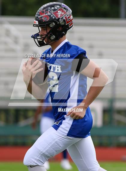 Thumbnail 3 in 65th FACA North-South All-Star Football Classic photogallery.