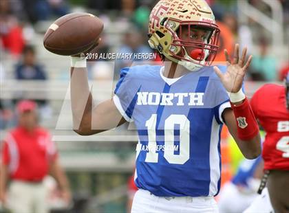 Thumbnail 2 in 65th FACA North-South All-Star Football Classic photogallery.
