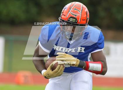 Thumbnail 1 in 65th FACA North-South All-Star Football Classic photogallery.