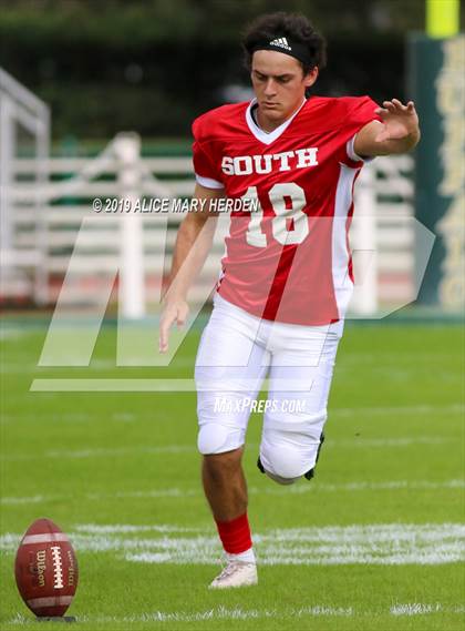 Thumbnail 3 in 65th FACA North-South All-Star Football Classic photogallery.