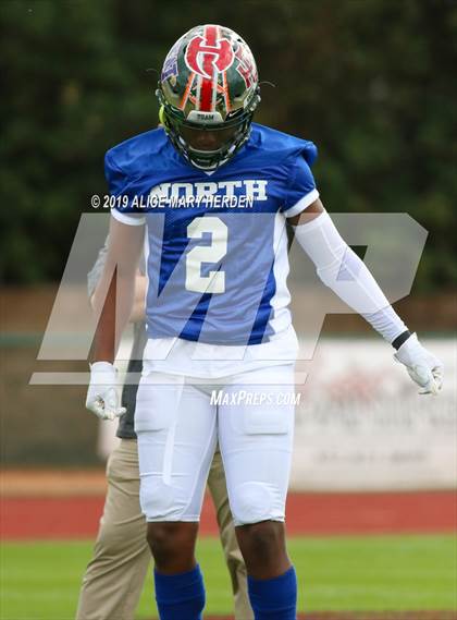 Thumbnail 3 in 65th FACA North-South All-Star Football Classic photogallery.