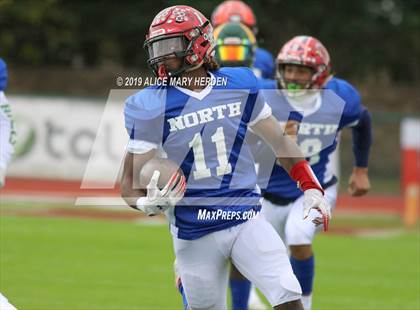 Thumbnail 1 in 65th FACA North-South All-Star Football Classic photogallery.