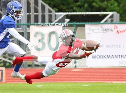 Thumbnail 1 in 65th FACA North-South All-Star Football Classic photogallery.