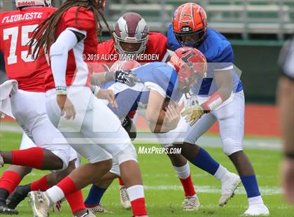 Thumbnail 2 in 65th FACA North-South All-Star Football Classic photogallery.