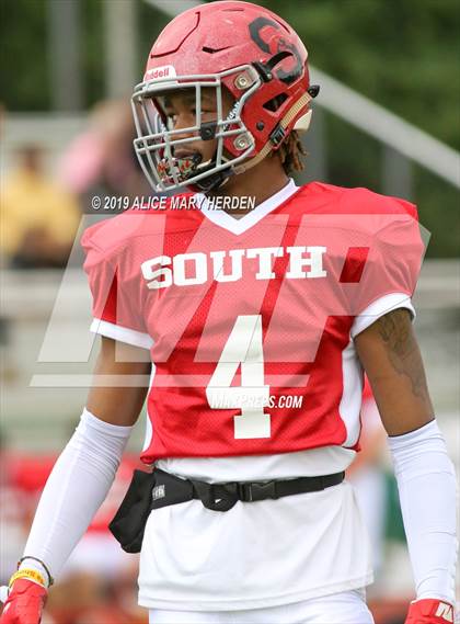 Thumbnail 2 in 65th FACA North-South All-Star Football Classic photogallery.