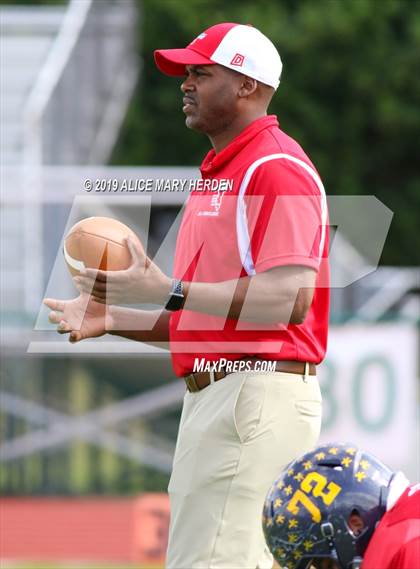 Thumbnail 1 in 65th FACA North-South All-Star Football Classic photogallery.