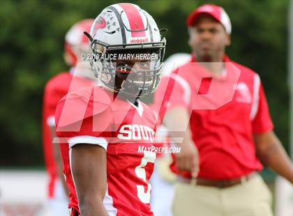 Thumbnail 2 in 65th FACA North-South All-Star Football Classic photogallery.