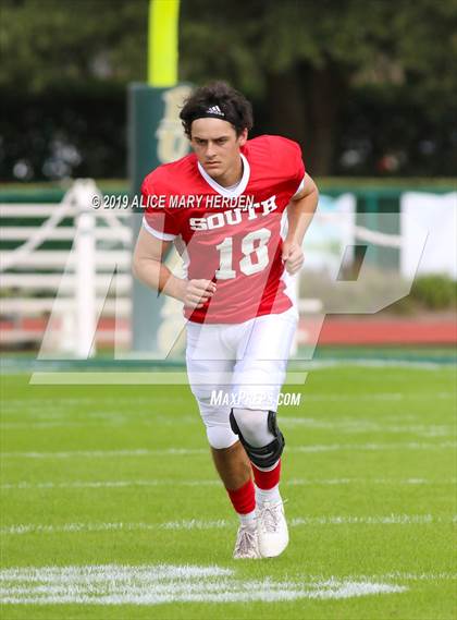 Thumbnail 1 in 65th FACA North-South All-Star Football Classic photogallery.