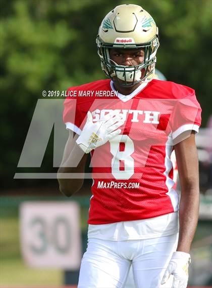 Thumbnail 3 in 65th FACA North-South All-Star Football Classic photogallery.