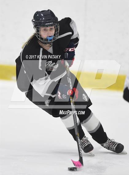 Thumbnail 3 in Amity/North Haven/Cheshire Blades @ Daniel Hand photogallery.