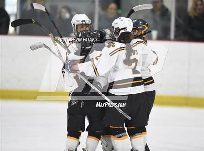 Thumbnail 3 in Amity/North Haven/Cheshire Blades @ Daniel Hand photogallery.