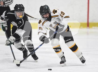 Thumbnail 3 in Amity/North Haven/Cheshire Blades @ Daniel Hand photogallery.