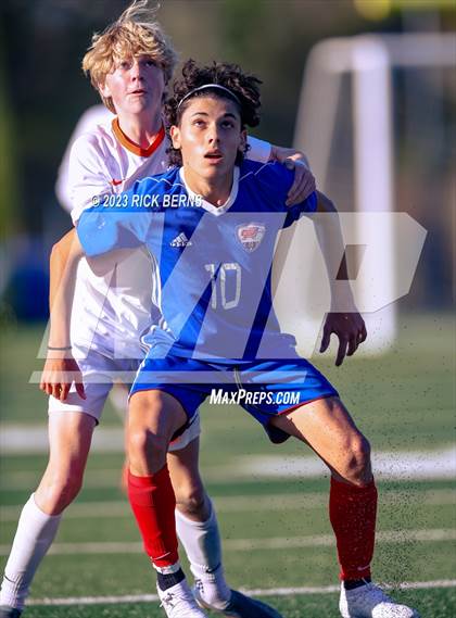 Thumbnail 1 in Grand Oaks @ Oak Ridge (Battle of the Oaks) photogallery.