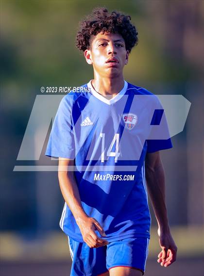 Thumbnail 2 in Grand Oaks @ Oak Ridge (Battle of the Oaks) photogallery.