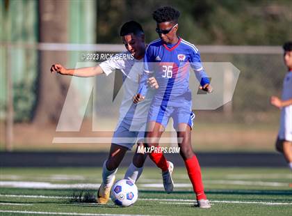 Thumbnail 3 in Grand Oaks @ Oak Ridge (Battle of the Oaks) photogallery.