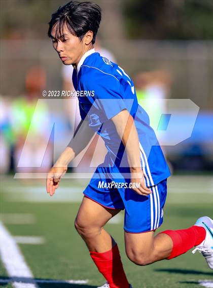 Thumbnail 3 in Grand Oaks @ Oak Ridge (Battle of the Oaks) photogallery.