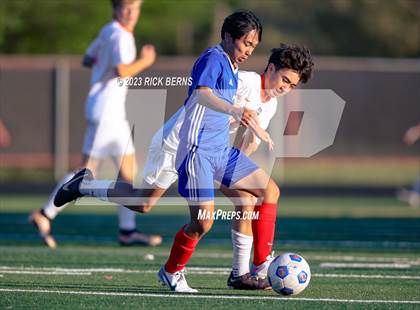 Thumbnail 3 in Grand Oaks @ Oak Ridge (Battle of the Oaks) photogallery.