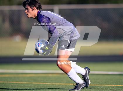 Thumbnail 1 in Grand Oaks @ Oak Ridge (Battle of the Oaks) photogallery.