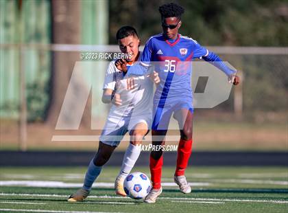 Thumbnail 1 in Grand Oaks @ Oak Ridge (Battle of the Oaks) photogallery.