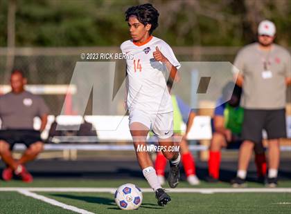 Thumbnail 3 in Grand Oaks @ Oak Ridge (Battle of the Oaks) photogallery.