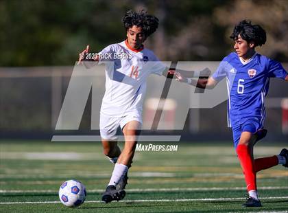 Thumbnail 1 in Grand Oaks @ Oak Ridge (Battle of the Oaks) photogallery.