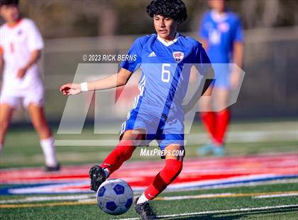 Thumbnail 2 in Grand Oaks @ Oak Ridge (Battle of the Oaks) photogallery.