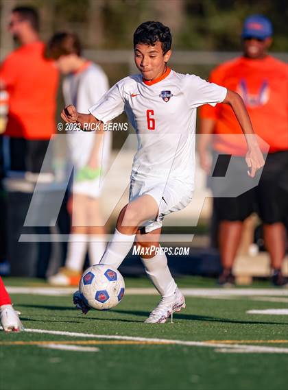 Thumbnail 3 in Grand Oaks @ Oak Ridge (Battle of the Oaks) photogallery.