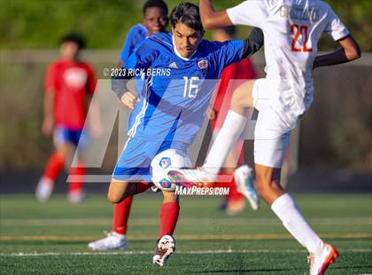 Thumbnail 3 in Grand Oaks @ Oak Ridge (Battle of the Oaks) photogallery.