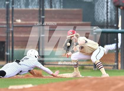 Thumbnail 2 in Rouse vs. College Station (LISD Tournament) photogallery.