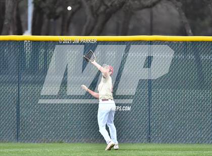 Thumbnail 1 in Rouse vs. College Station (LISD Tournament) photogallery.