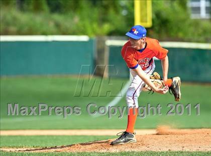Thumbnail 3 in Marvin Ridge vs. South Point (NCHSAA 3A West Final) photogallery.