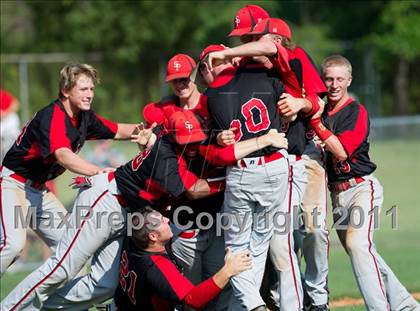 Thumbnail 3 in Marvin Ridge vs. South Point (NCHSAA 3A West Final) photogallery.