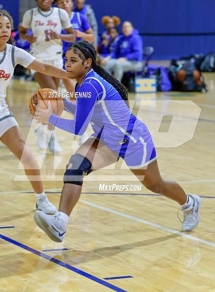 Thumbnail 3 in Campbell vs. Palm Bay (She Got Game Classic) photogallery.