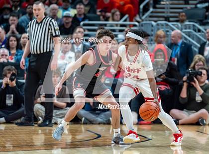 Thumbnail 3 in Fishers vs. Jeffersonville (IHSAA 4A Final) photogallery.