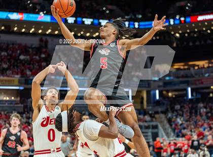 Thumbnail 1 in Fishers vs. Jeffersonville (IHSAA 4A Final) photogallery.