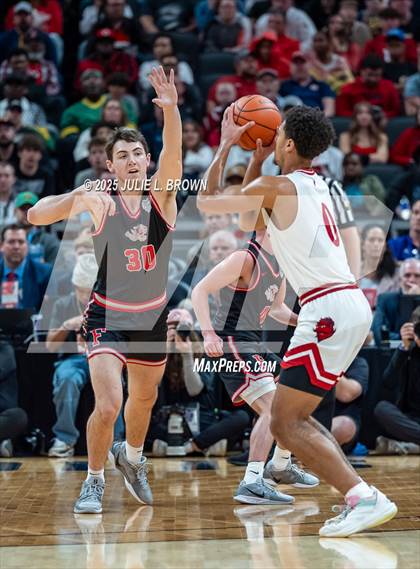 Thumbnail 2 in Fishers vs. Jeffersonville (IHSAA 4A Final) photogallery.