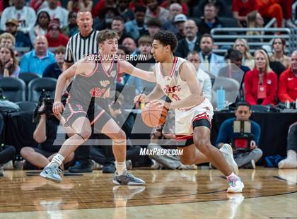 Thumbnail 3 in Fishers vs. Jeffersonville (IHSAA 4A Final) photogallery.