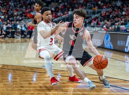 Thumbnail 3 in Fishers vs. Jeffersonville (IHSAA 4A Final) photogallery.