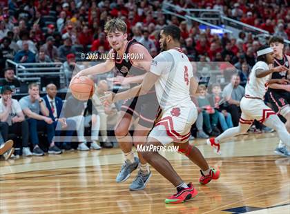 Thumbnail 3 in Fishers vs. Jeffersonville (IHSAA 4A Final) photogallery.
