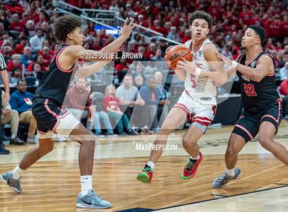 Thumbnail 3 in Fishers vs. Jeffersonville (IHSAA 4A Final) photogallery.