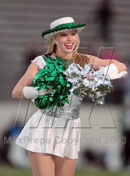 Thumbnail 2 in A&M Consolidated vs. Longview (UIL 5A Region 2 Semifinal) photogallery.