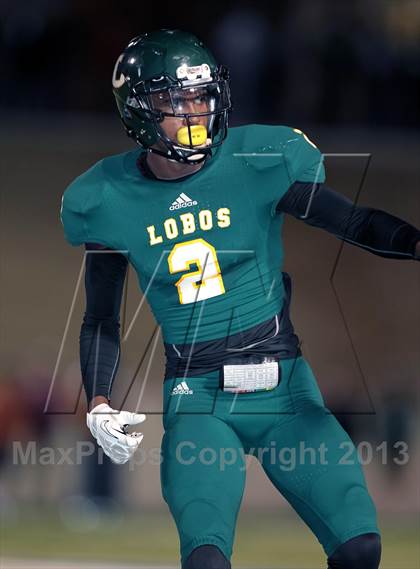 Thumbnail 2 in A&M Consolidated vs. Longview (UIL 5A Region 2 Semifinal) photogallery.